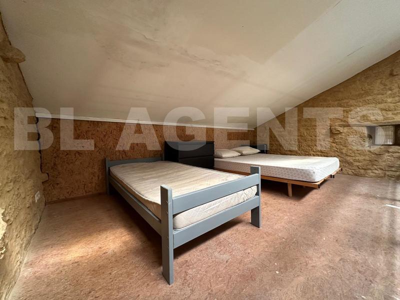 Maison - 330 m² - 10 pièces