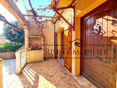 Maison - 98 m² - 4 pièces