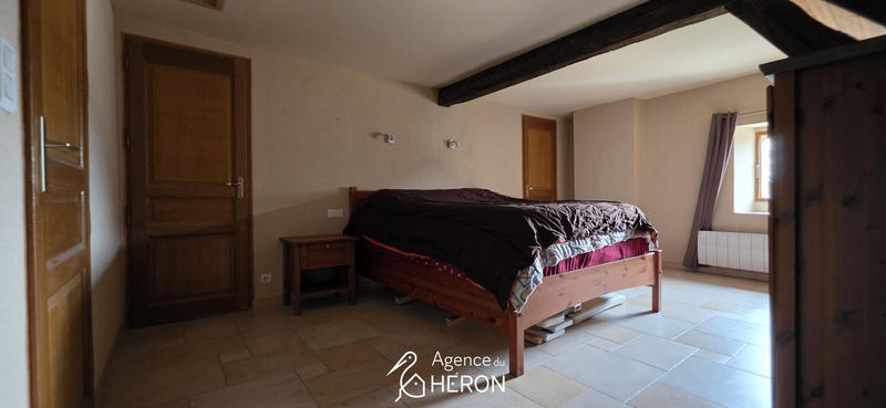 Maison - 217 m² - 6 pièces