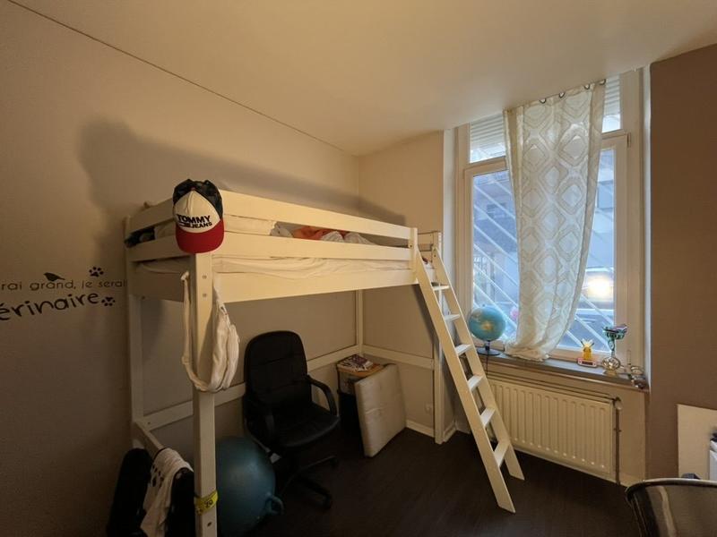 Appartement - 99 m² - 4 pièces