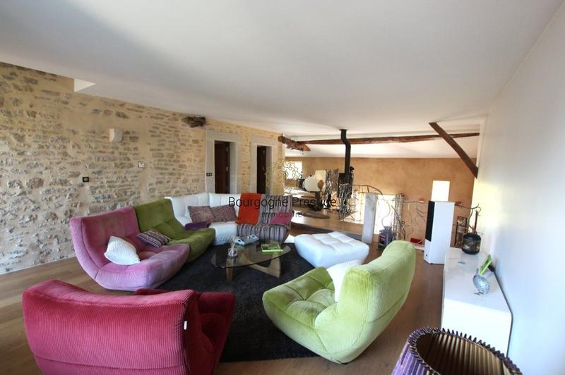 Propriété - 221 m² - 8 pièces