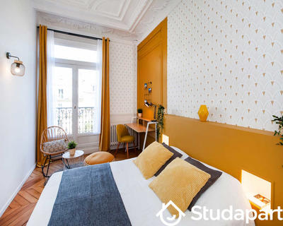 Chambre - 220 m² - 1 pièce