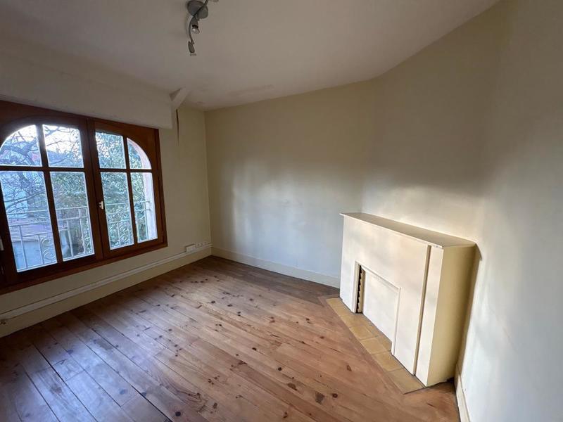 Maison - 107 m² - 6 pièces