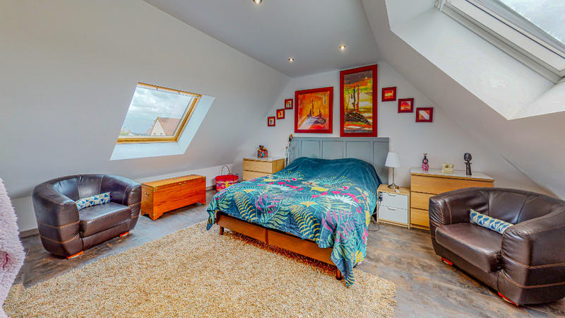 Maison - 160 m² - 8 pièces