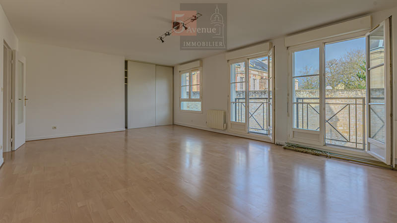 Appartement - 94 m² - 4 pièces