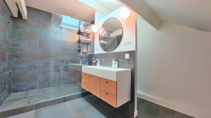 Appartement - 140 m² - 4 pièces