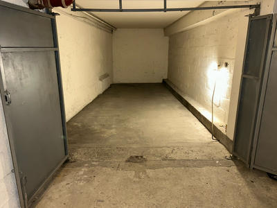 Parking / Garage - 16 m²