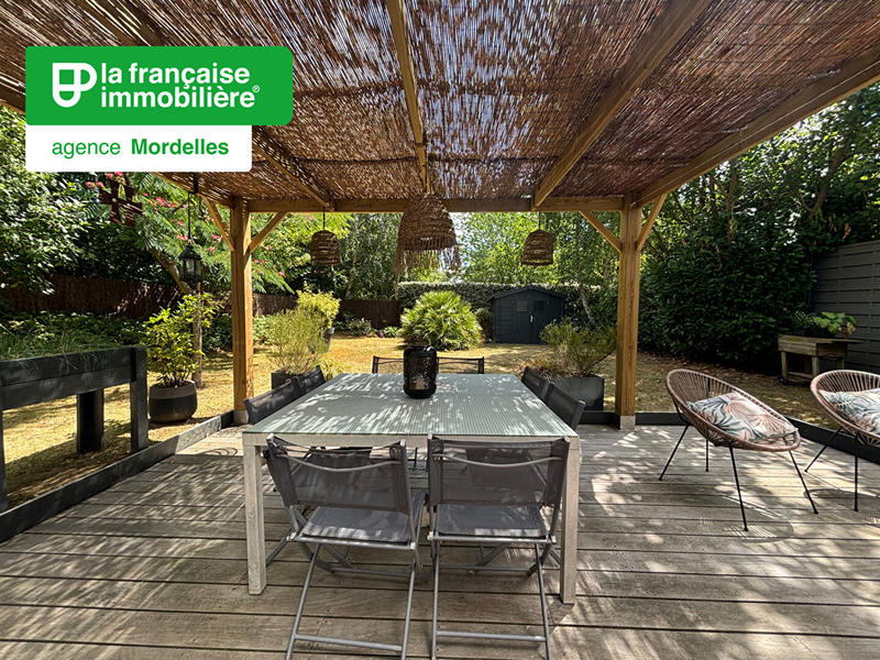 Maison - 94 m² - 4 pièces