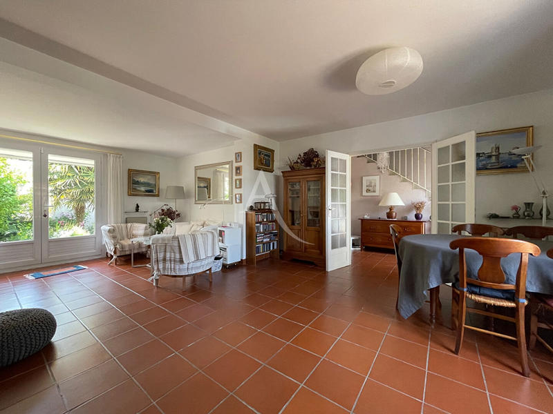 Maison - 102 m² - 4 pièces