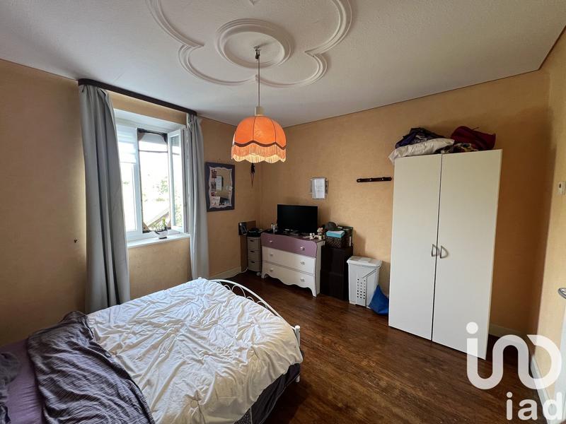 Maison - 186 m² - 7 pièces