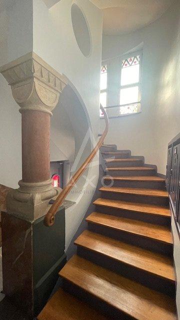 Appartement bourgeois - 143 m² - 5 pièces