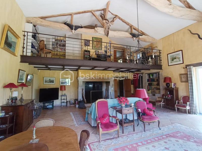 Demeure - 414 m² - 12 pièces