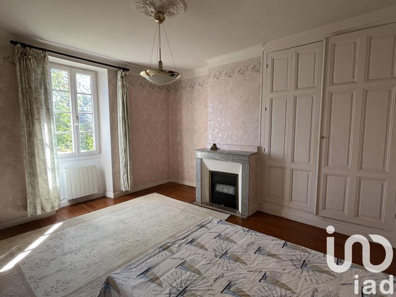 Maison - 310 m² - 11 pièces