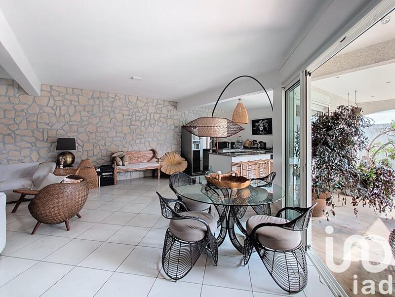 Maison - 160 m² - 5 pièces