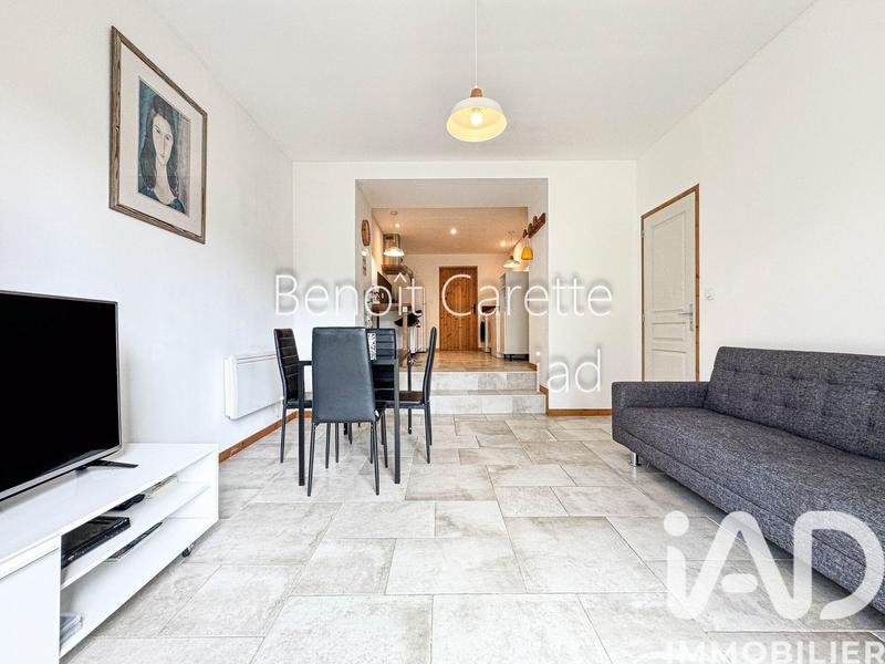 Maison - 180 m² - 8 pièces