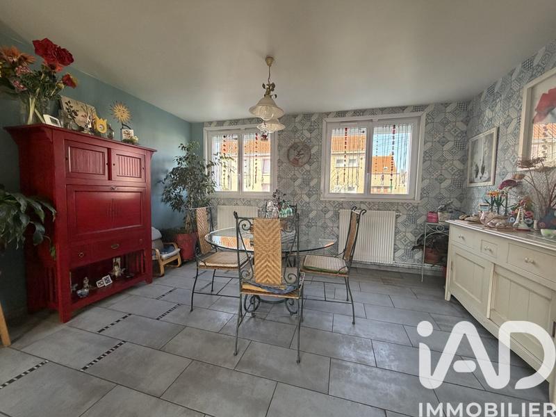 Maison - 104 m² - 6 pièces