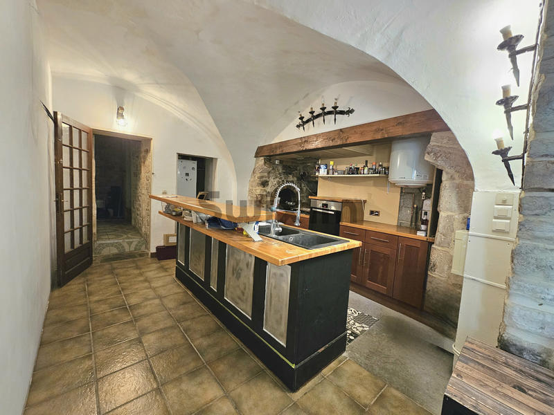 Maison de village - 264 m² - 9 pièces