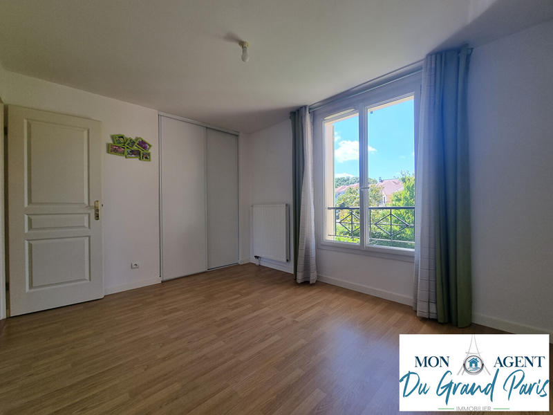 Maison - 158 m² - 8 pièces