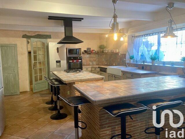 Maison de village - 433 m² - 26 pièces