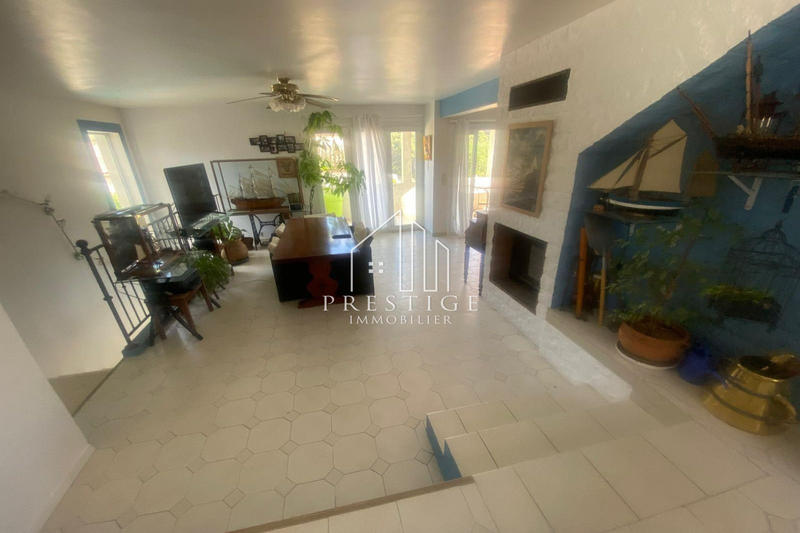 Maison - 197 m² - 2 pièces