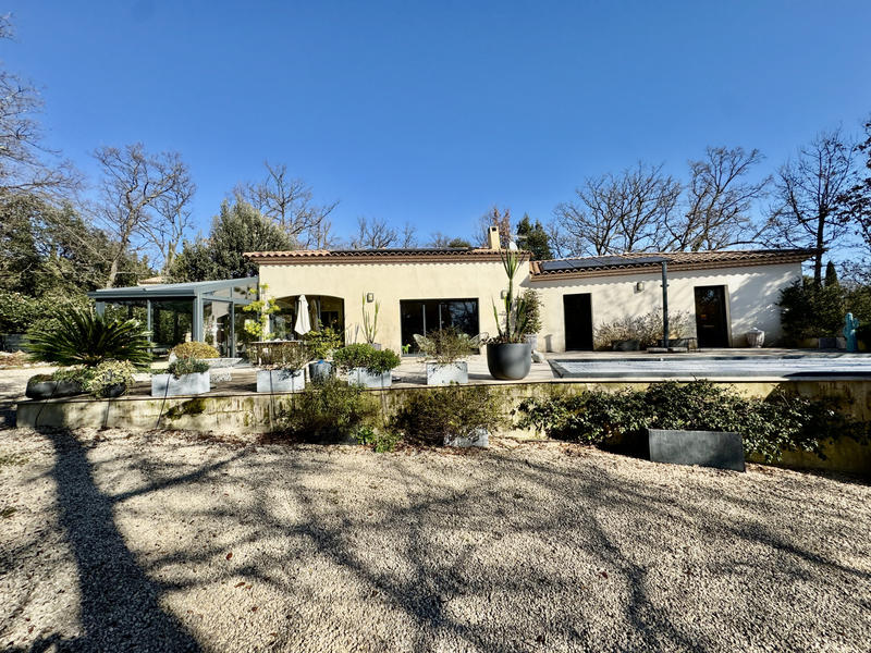 Maison - 265 m² - 7 pièces