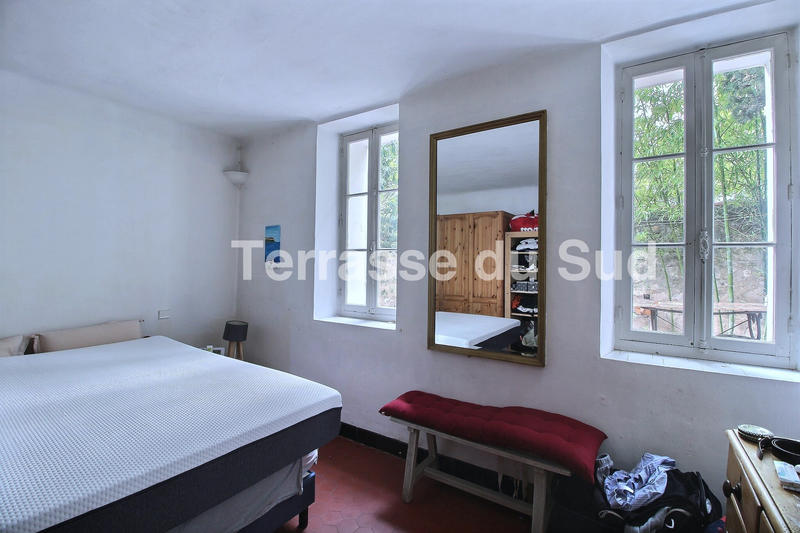 Maison - 218 m² - 7 pièces