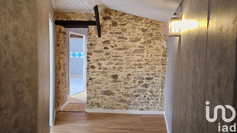 Maison - 215 m² - 9 pièces