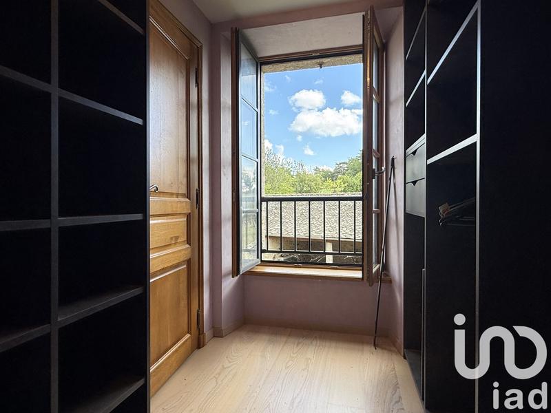 Maison - 176 m² - 7 pièces