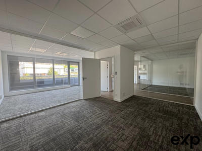 Bureau - 215 m²