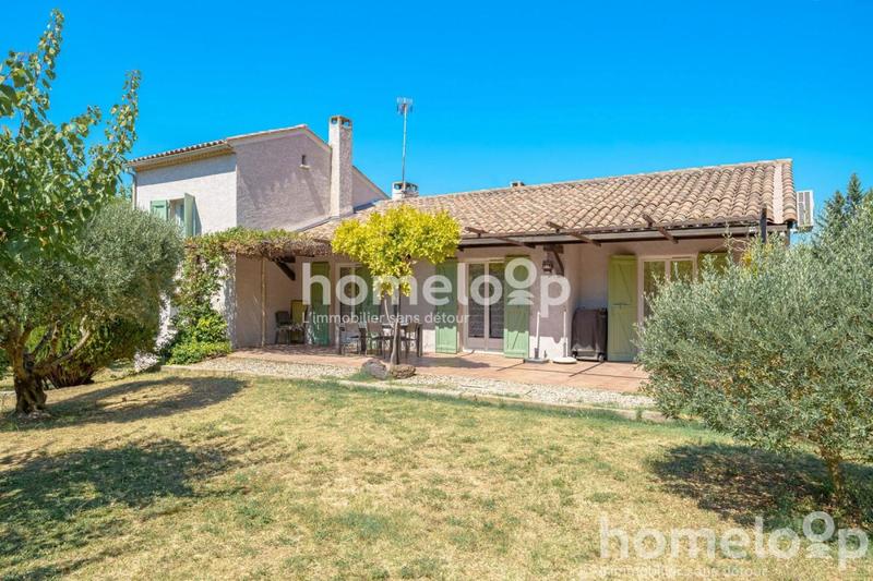 Maison - 96 m² - 5 pièces