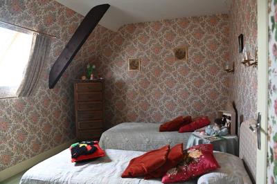 Maison - 260 m² - 7 pièces