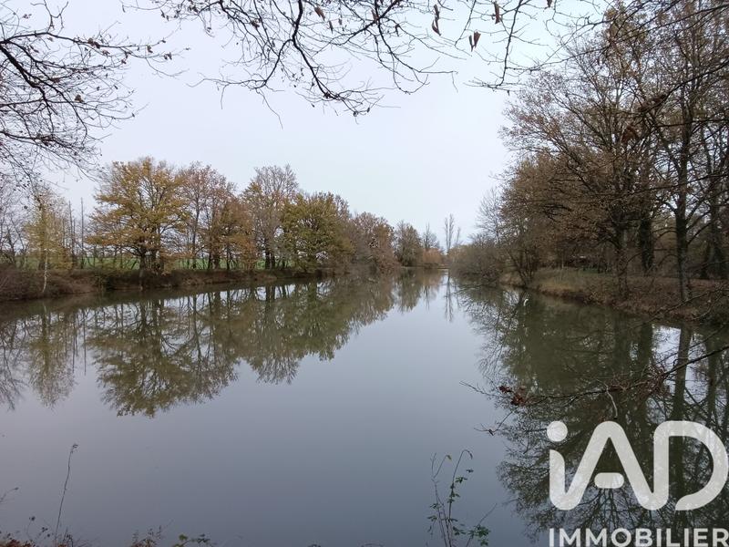 Terrain - 30 533 m²