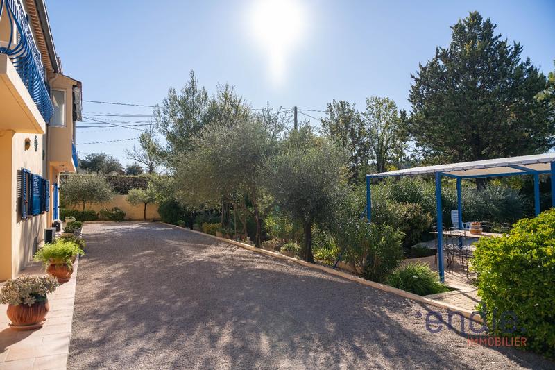 Maison - 188 m² - 6 pièces