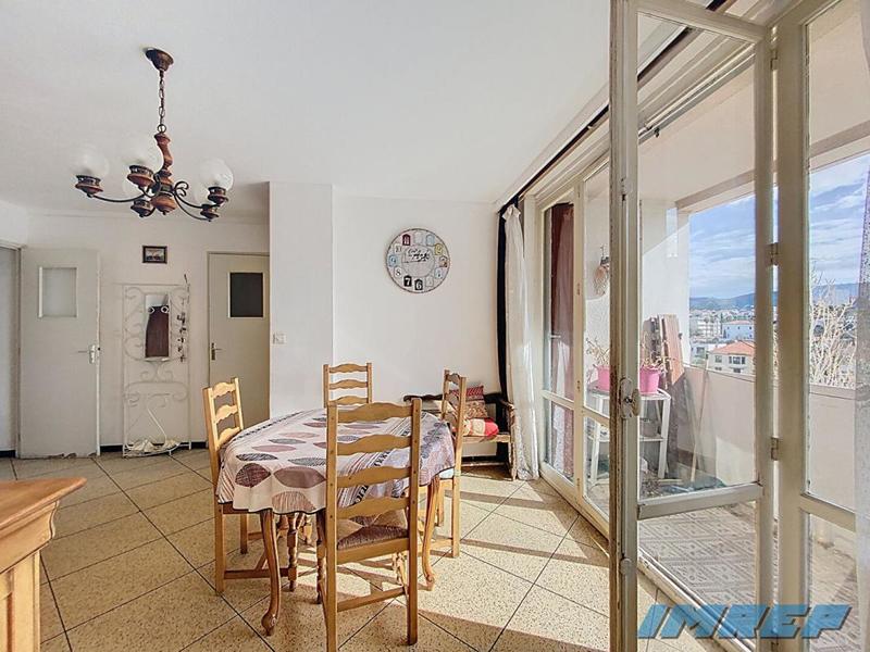 Appartement - 72 m² - 5 pièces