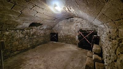 Maison - 337 m² - 6 pièces