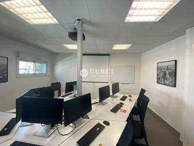 Bureau - 185 m²