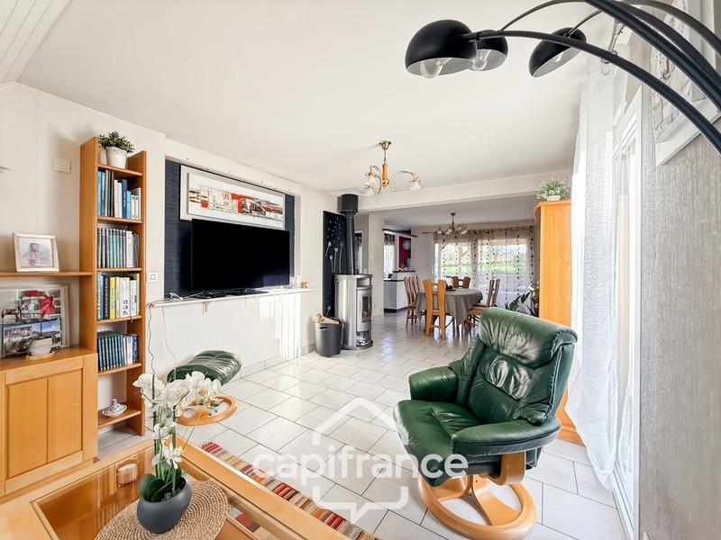 Maison - 98 m² - 5 pièces