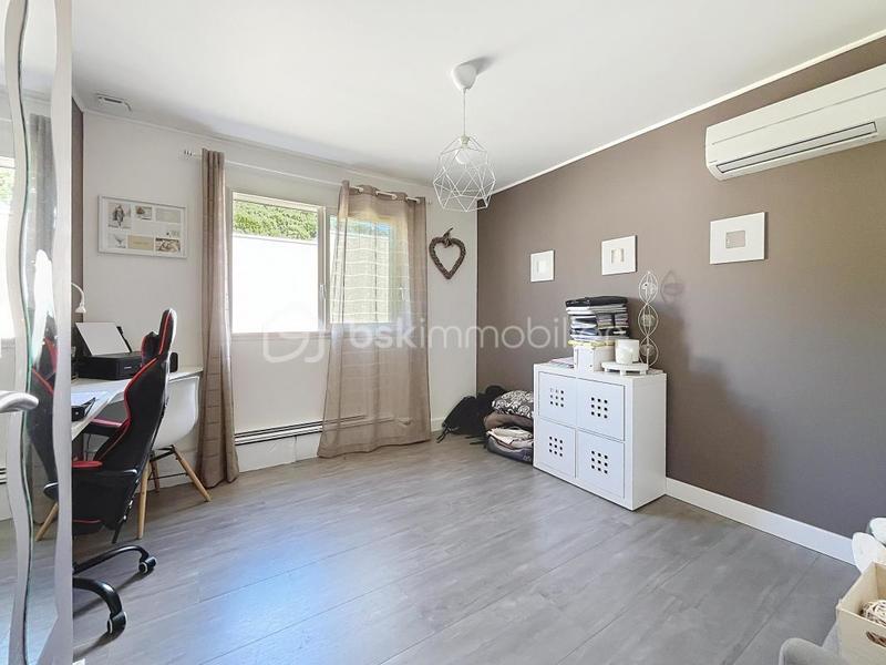 Villa - 146 m² - 6 pièces