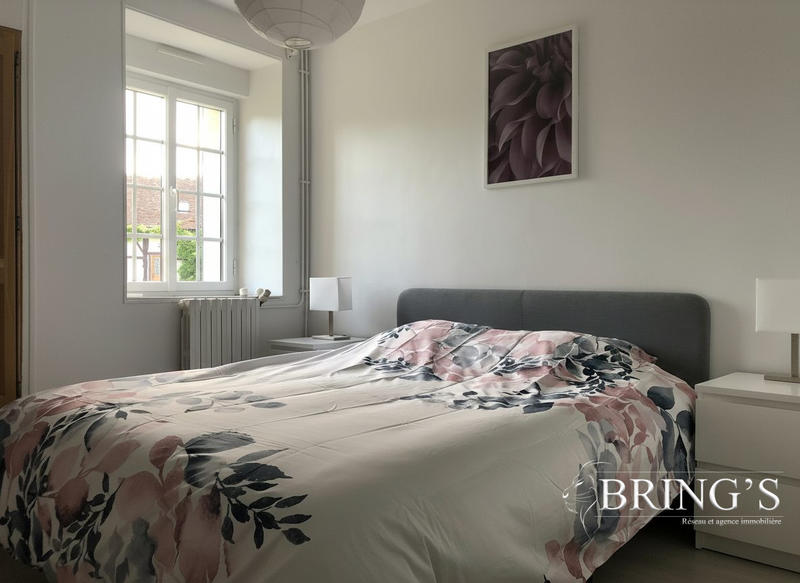 Maison - 215 m² - 8 pièces