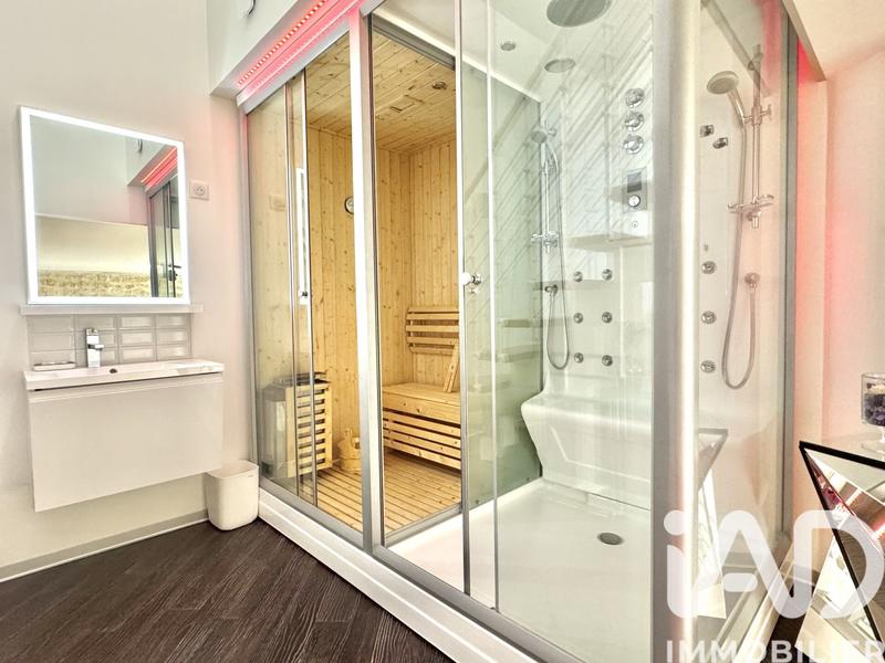 Maison - 308 m² - 9 pièces