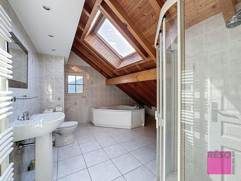 Maison - 120 m² - 4 pièces