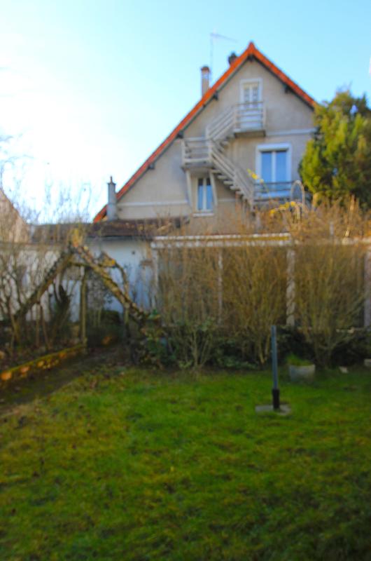 Maison - 92 m² - 7 pièces