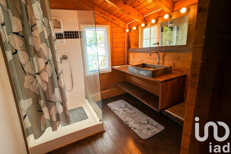 Maison - 260 m² - 10 pièces