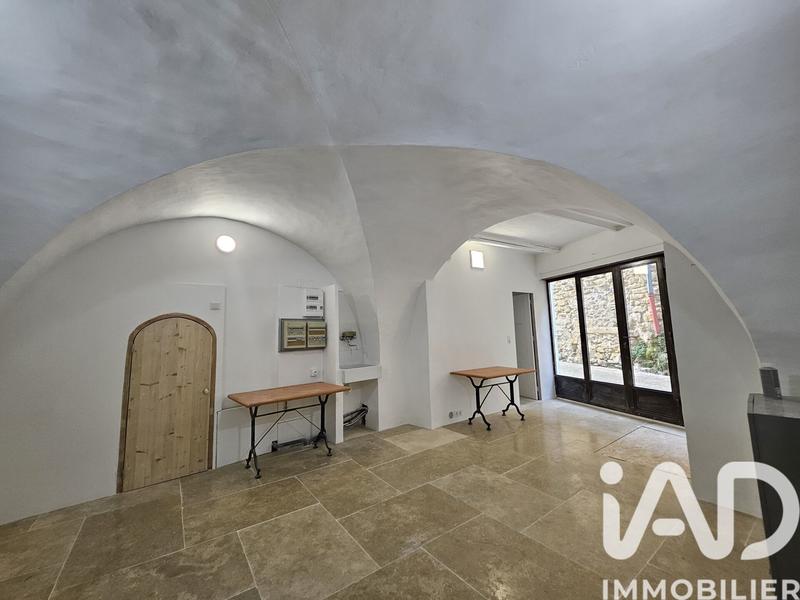 Maison - 250 m² - 8 pièces