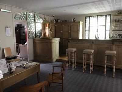 Magasins - 706 m² - 16 pièces