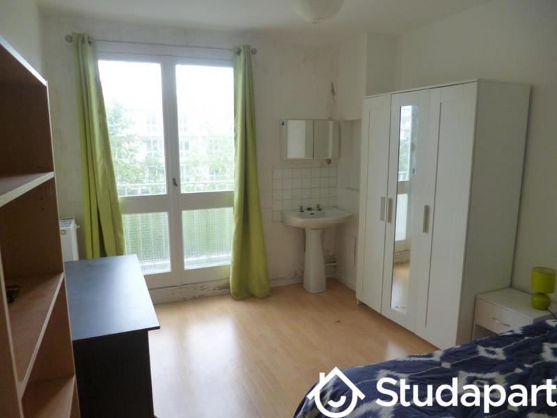 Chambre - 10 m² - 1 pièce