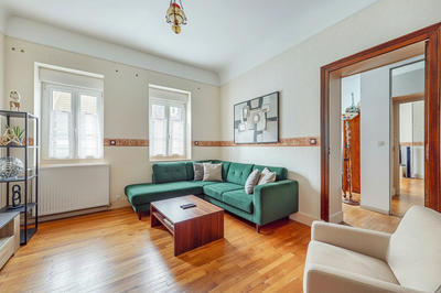 Maison - 229 m² - 11 pièces