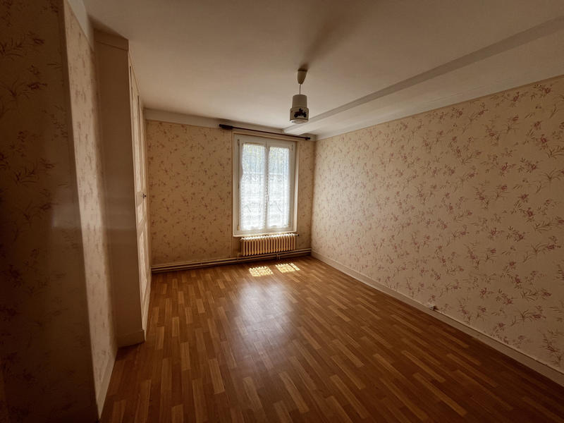 Maison - 95 m² - 6 pièces