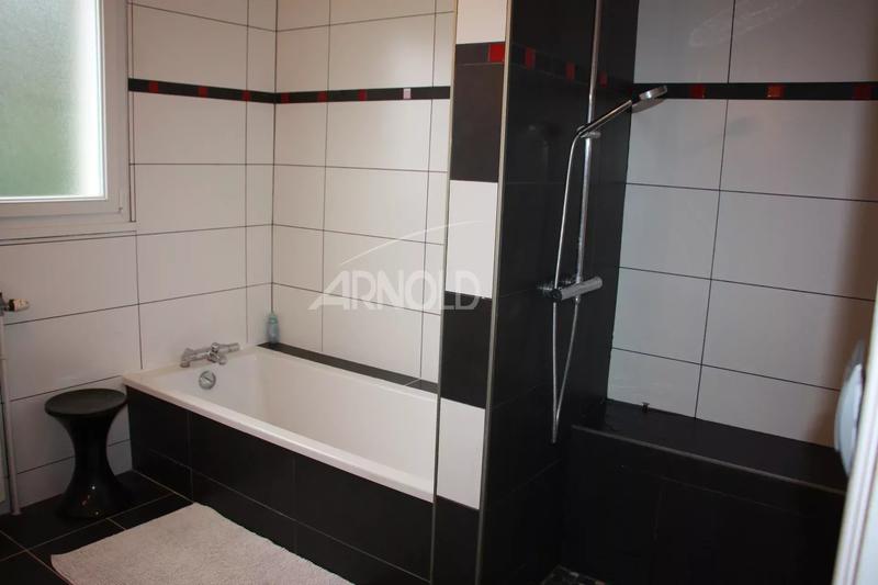 Maison - 168 m² - 7 pièces