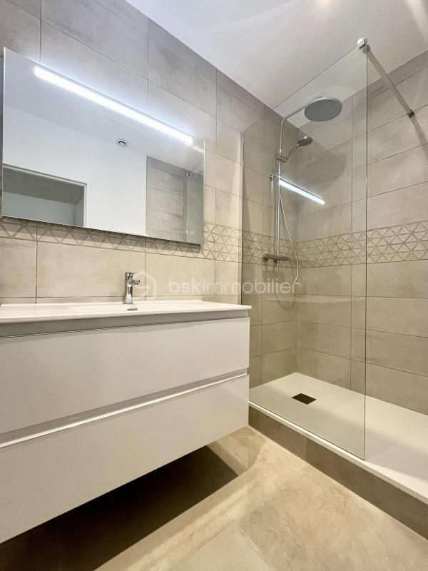 Corps de ferme - 65 m² - 3 pièces